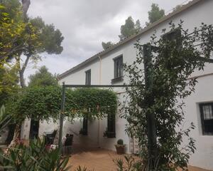 Chalet de 5 habitaciones en Las Fuentecicas, Almansa