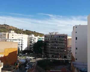 Piso buenas vistas en Capuchinos, Centro Málaga