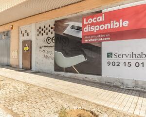 Local comercial en Urb. Ctra. de Sevilla, Ctra Corte, San Roque Badajoz