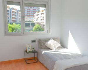 Piso de 3 habitaciones en Vila Jardi, La Vila Figueres