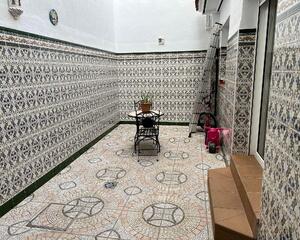 Casa aparellada de 7 habitacions en Ca N'oriac , Sabadell