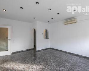 Piso de 2 habitaciones en La Concòrdia , Sabadell