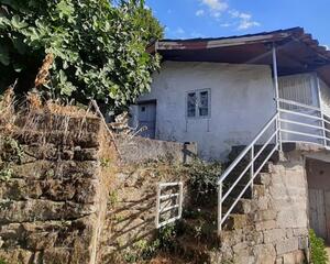 Casa buenas vistas en Crta de Lugo, Vilamarín