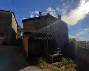Casa de 2 habitaciones en Crta de Lugo, Vilamarín