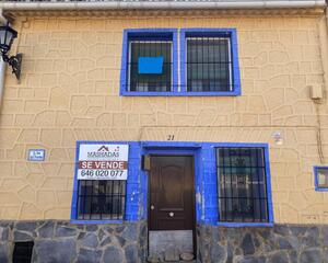 Casa de 5 habitaciones en El Santo, Fuentes Claras