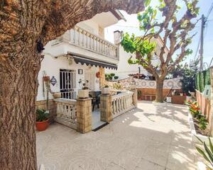 Casa amb terrassa en Les Planes, Olesa de Montserrat