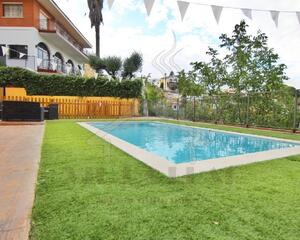 Casa amb piscina en Urb. Les Ginesteres, Argentona