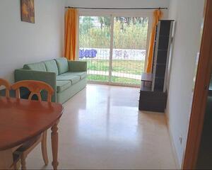 Piso de 2 habitaciones en Los Pacos, Fuengirola