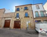 Casa con garaje en Linares