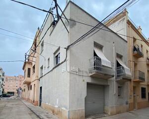 Casa de 4 habitaciones en Tortosa