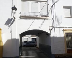 Casa de 5 habitaciones en Céntrica, Marchena