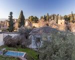 Casa con jardin en Realejo, Granada