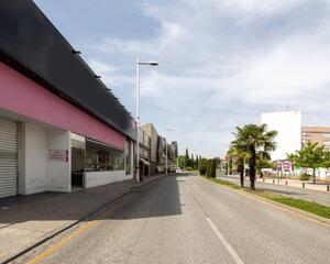 Local comercial con terraza en Carrefour, Zaidín Granada