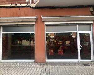 Local comercial reformado en Iturrama, Pamplona