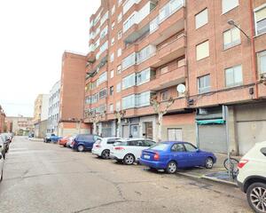 Piso de 4 habitaciones en Delicias, Valladolid