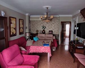 Casa de 3 habitaciones en Barrio la Paz, Andújar