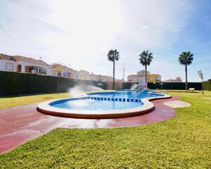 Bungalow con piscina en La Siesta , Torrevieja