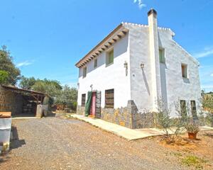 Casa con chimenea en Monterroso, Almogía