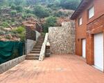 Casa amb terrassa en Can Serra, Vacarisses