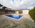 Casa con piscina en Agora Park, Tordera