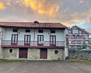 Casa buenas vistas en Solórzano
