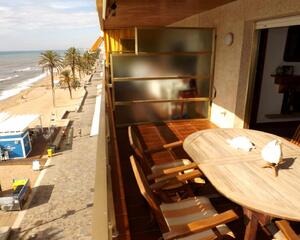 Pis amb terrassa en Playa , Calafell