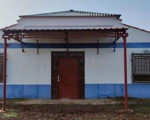Casa rural de 3 habitaciones en Carretera Daimiel, Valdepeñas