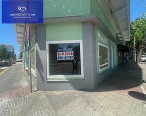 Local comercial reformado en Zona Bahía Blanca, Cádiz