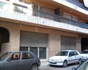 Local comercial con garaje en Ferreries, Tortosa