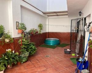 Casa con patio en Agua Marina, Algeciras