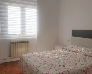 Piso de 3 habitaciones en Milagrosa, Pamplona