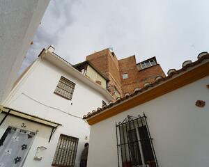 Edificio buenas vistas en Cno. Malaga, Sur Vélez-Málaga