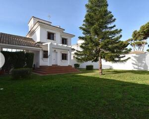 Villa en Club De Tenis La Barrosa, La Barrosa Chiclana de la Frontera