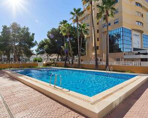 Apartamento con piscina en Punta Prima, Torrevieja