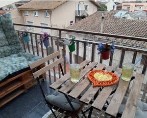 Piso con terraza en Ripollet