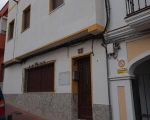 Casa de 4 habitaciones en Teniente Miranda, Algeciras
