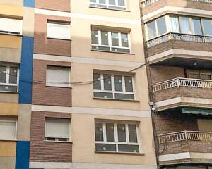Piso de 3 habitaciones en Arabial, Centro Granada