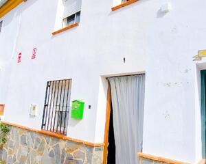 Casa de 3 habitaciones en Monterroso, Almogía