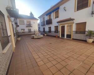 Adosado con terraza en Realejo, Centro Córdoba