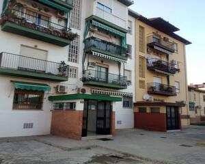 Piso de 3 habitaciones en Barrio la Paz, Andújar
