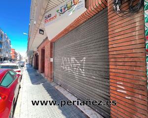 Local comercial en Casc Àntic, El Prat de Llobregat