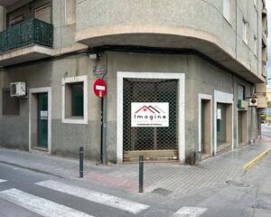 Local comercial en Avda. de Madrid, Partida de Carga Crevillent