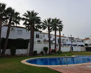 Adosado con piscina en Bel-Air, Benamara Estepona
