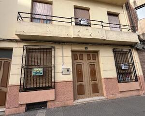 Piso de 3 habitaciones en Centro, Almansa
