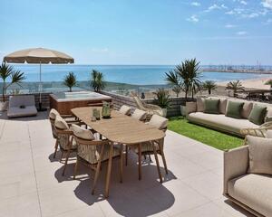 Àtic amb terrassa en Playa, Segur de Calafell