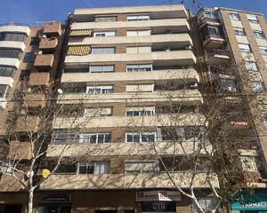 Piso de 4 habitaciones en Primado Reig, Valencia