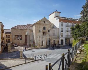 Piso de 3 habitaciones en La Merced, Casco Antiguo Jaén