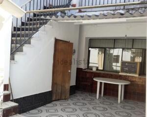 Casa de 4 habitaciones en La Garrovilla, Mérida