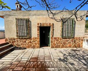 Chalet de 4 habitaciones en Pedralba