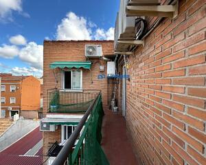 Ático de 2 habitaciones en Comillas, Carabanchel Madrid